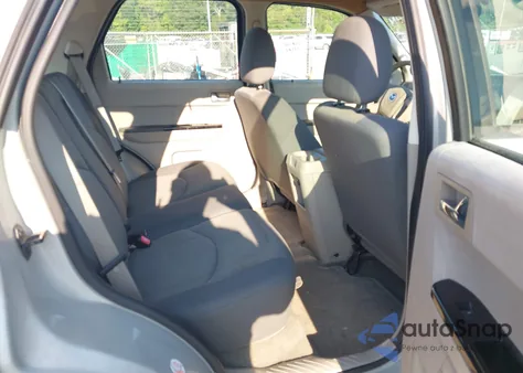 2008 Mazda Tribute I Sport из США, поврежденный, VIN 4F2CZ02Z88KM19552